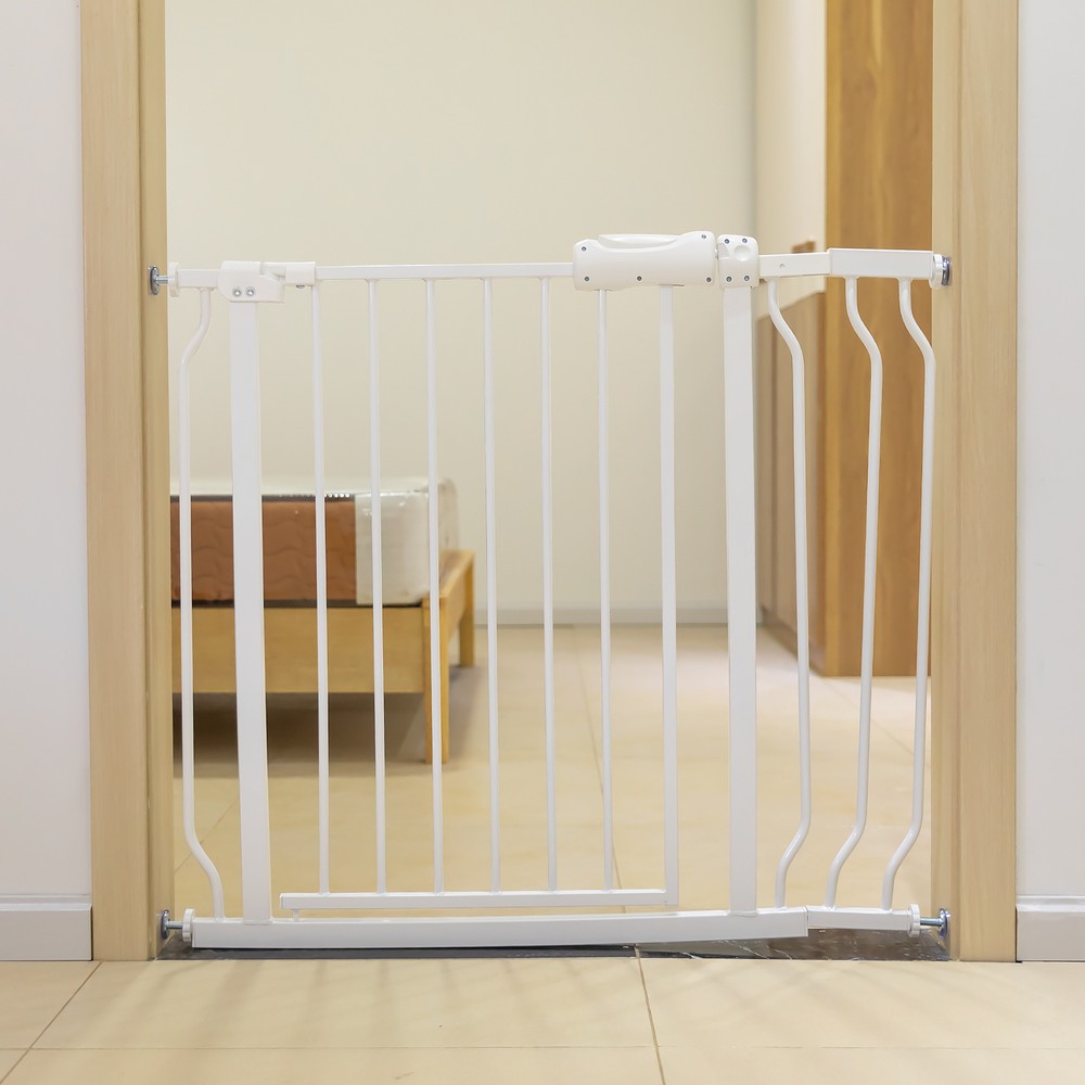 KEANO Walk-Thru Safety Gate for Baby and Pets, Child Proof Fence for Doorways, Stairways, Hallways